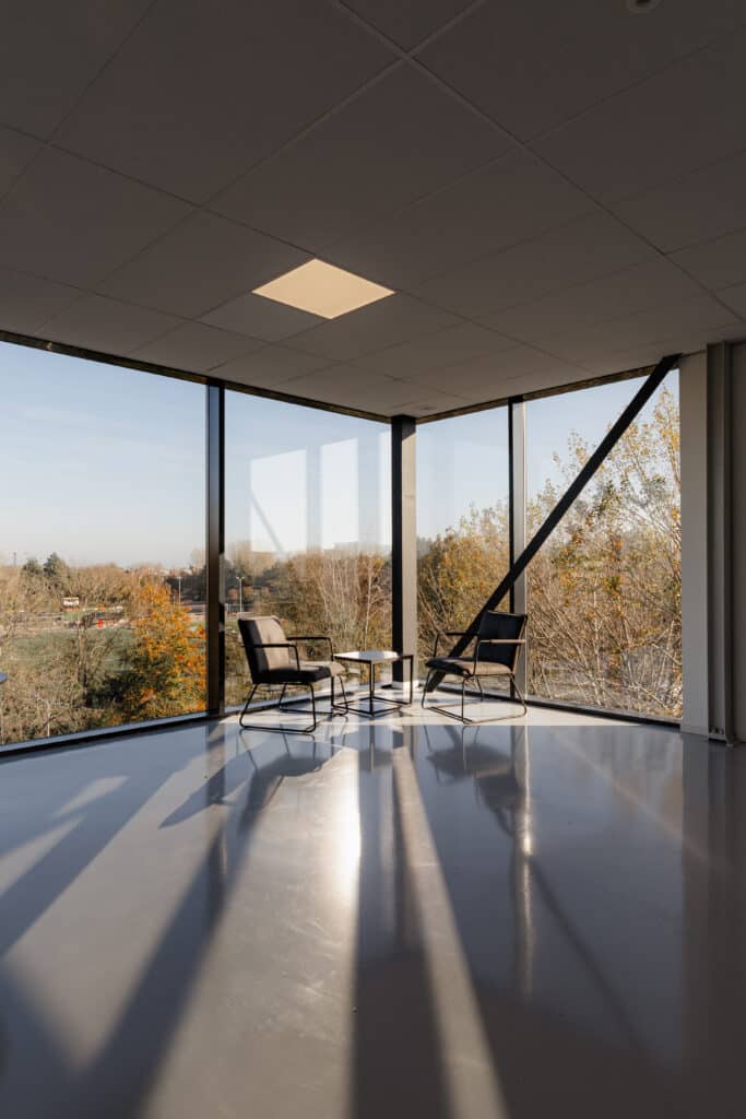 business_lounge